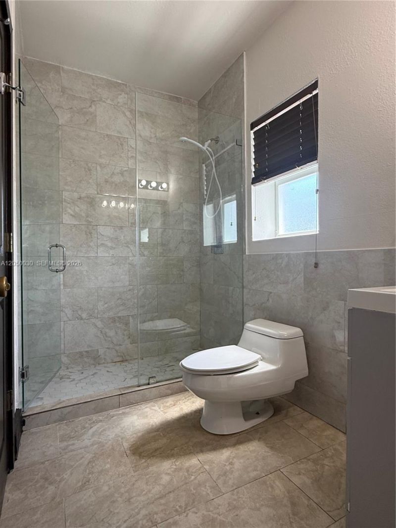 1330 Pennsylvania Ave, Unit 307, Miami Beach, FL 33139 Photo