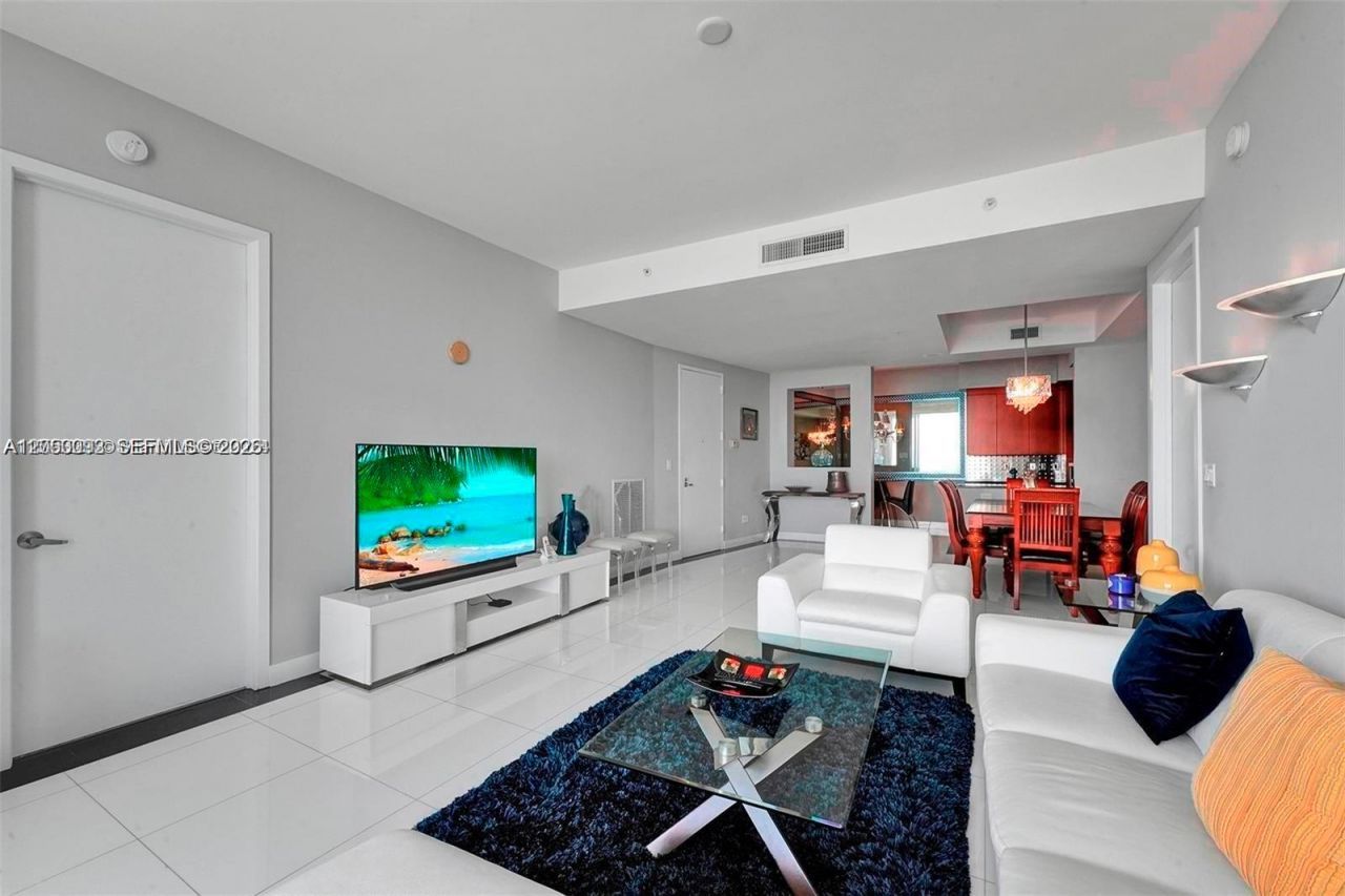 18101 Collins Ave , Unit 1105, Sunny Isles Beach, FL 33160 Photo