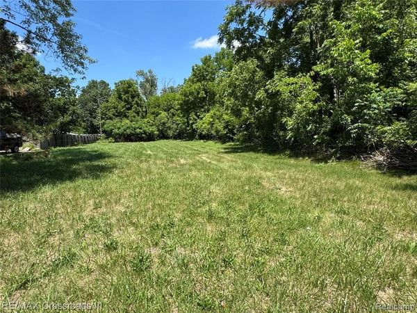 739 Savage Road, Van Buren Twp, MI 48111