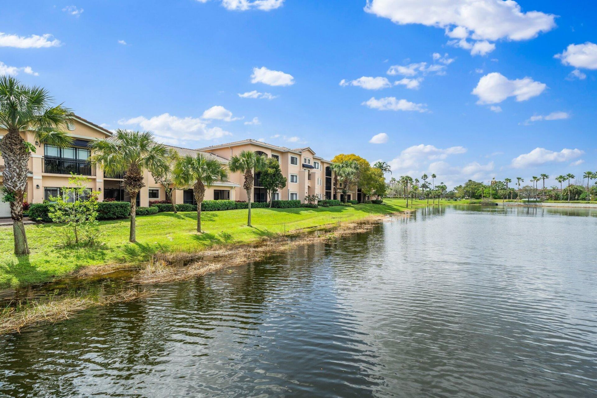 2805 Veronia Drive, Unit 107, Palm Beach Gardens, FL 33410 Photo