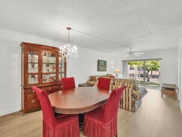 301 Cambridge Road, Unit 202, Hollywood, FL 33024
