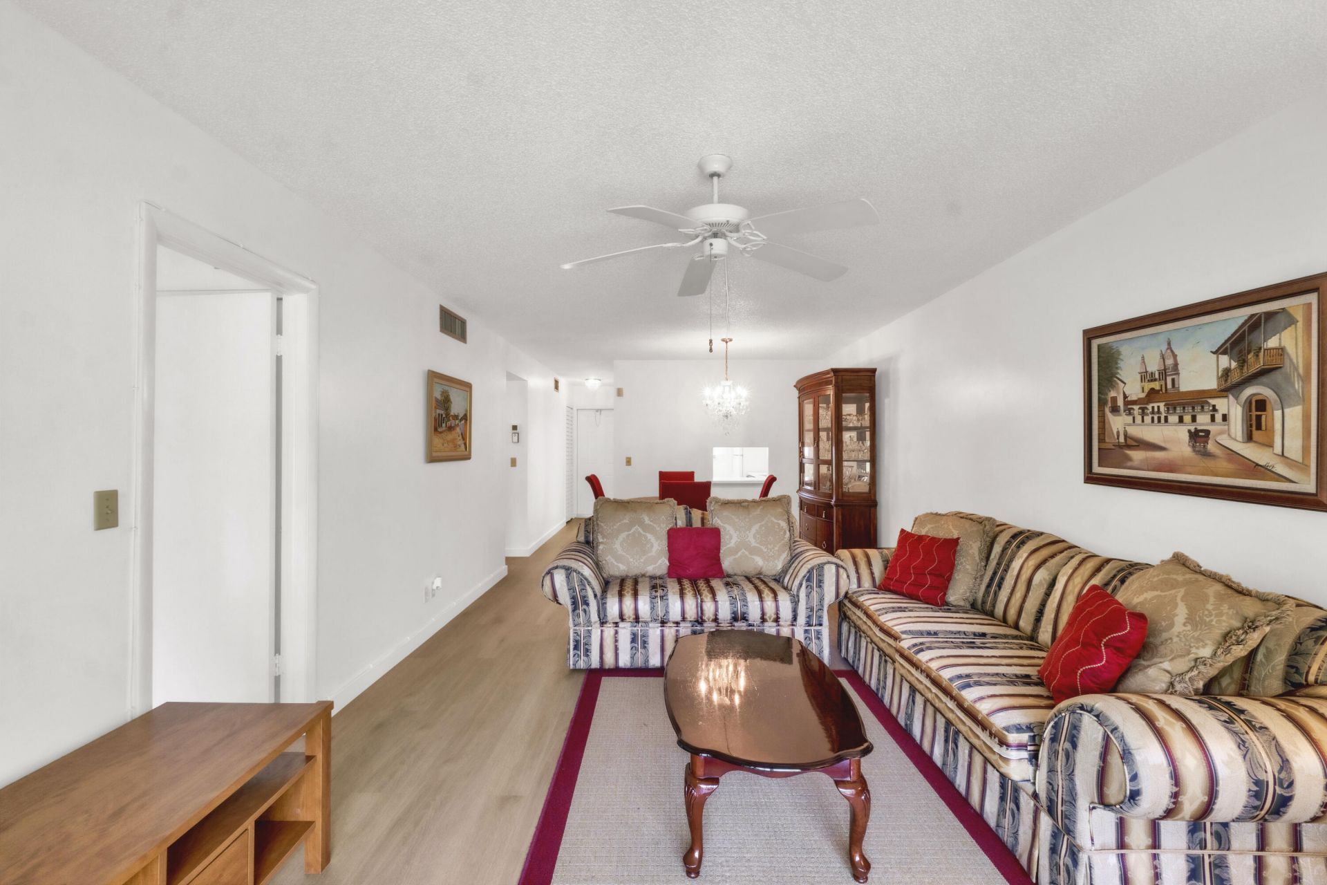 301 Cambridge Road, Unit 202, Hollywood, FL 33024 Photo