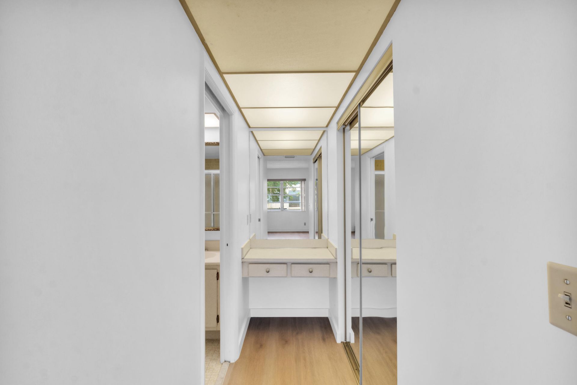 301 Cambridge Road, Unit 202, Hollywood, FL 33024 Photo