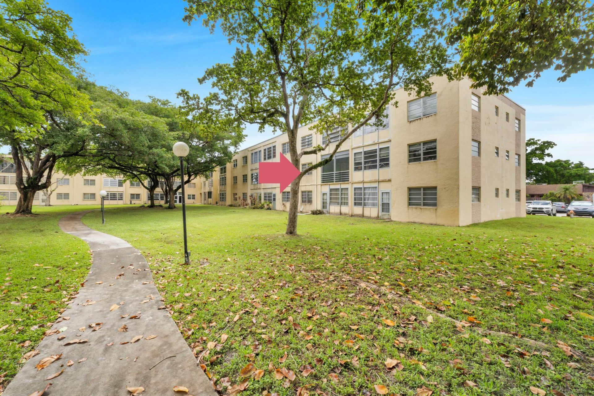 301 Cambridge Road, Unit 202, Hollywood, FL 33024 Photo
