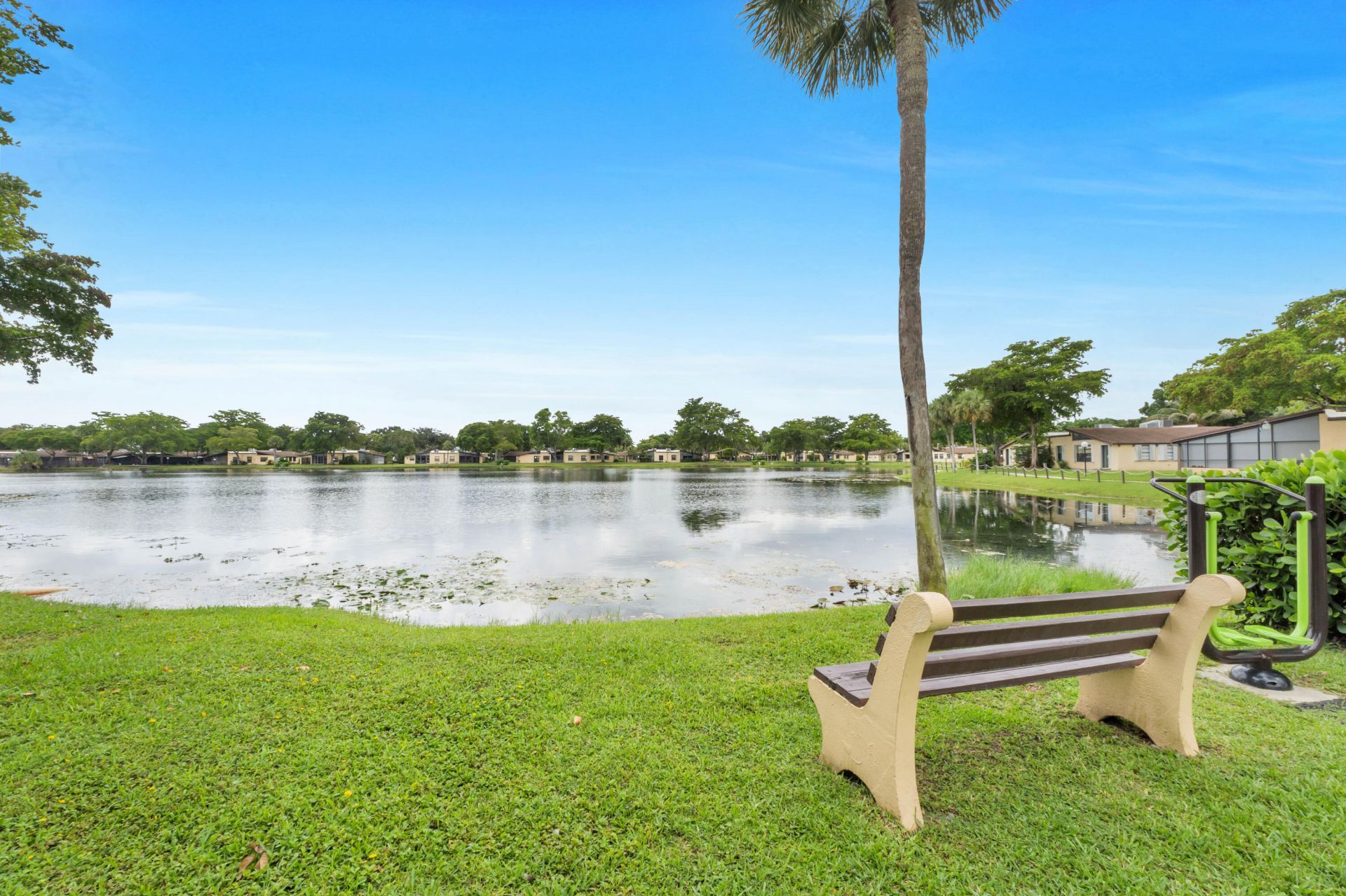 301 Cambridge Road, Unit 202, Hollywood, FL 33024 Photo