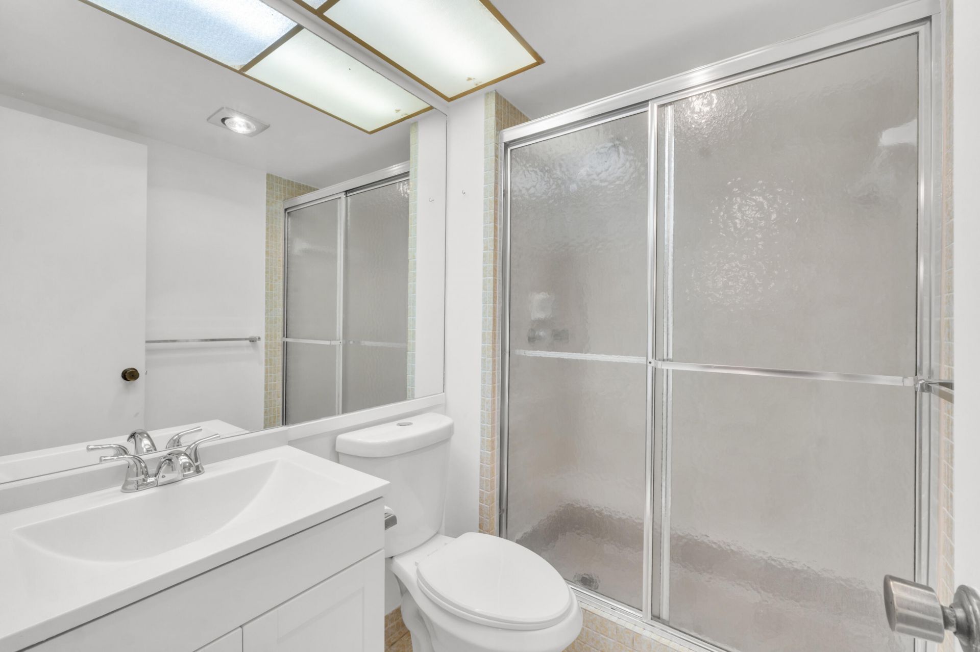 301 Cambridge Road, Unit 202, Hollywood, FL 33024 Photo