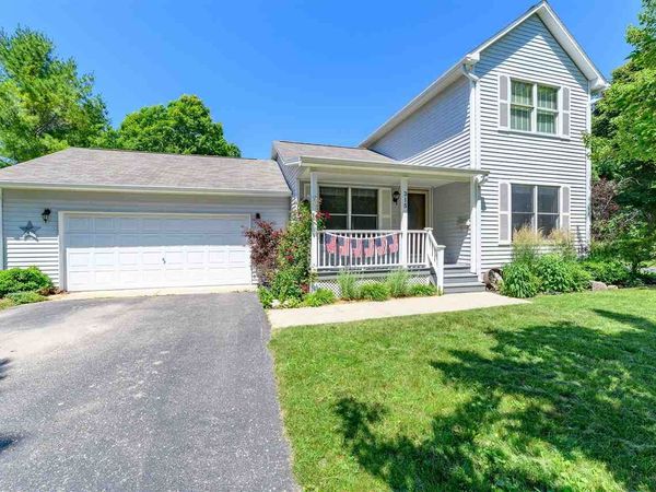 315 W Hurlbut Street, Charlevoix, MI 49720