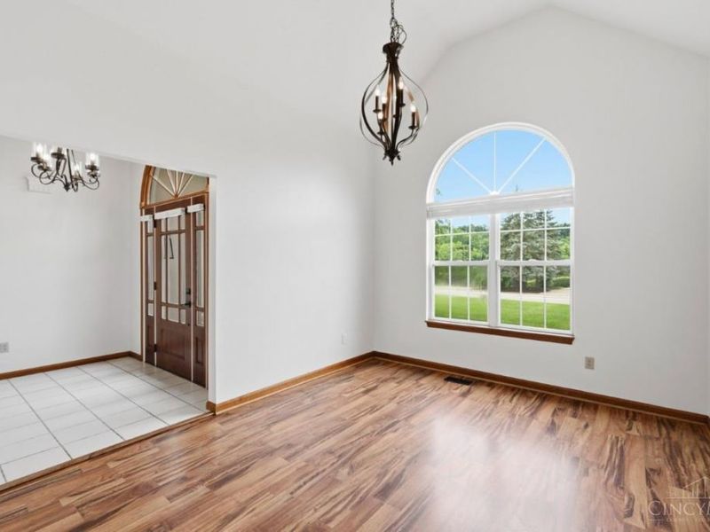 560 Virginia Lane, Union Twp, OH 45244 Photo 11