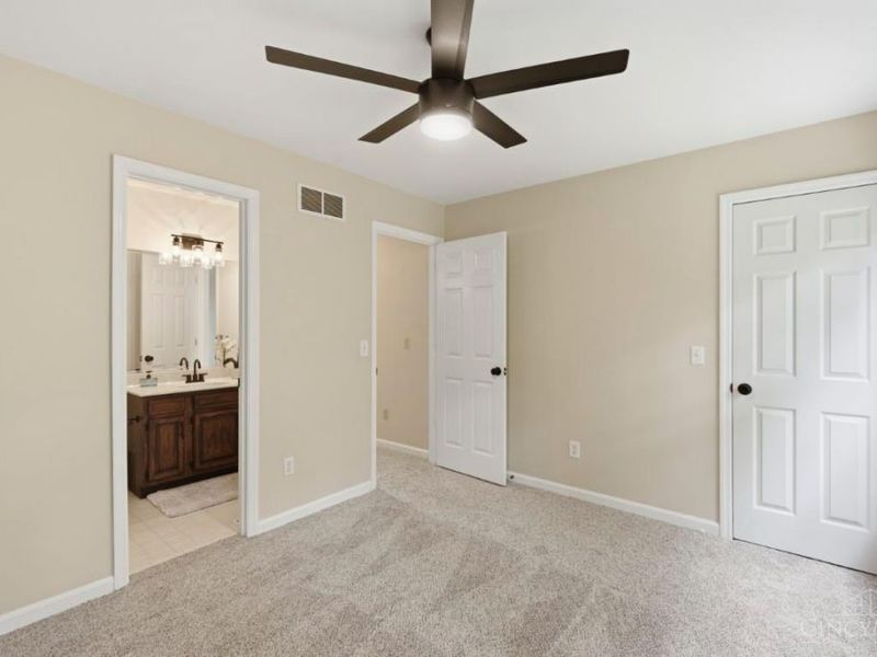 560 Virginia Lane, Union Twp, OH 45244 Photo 40