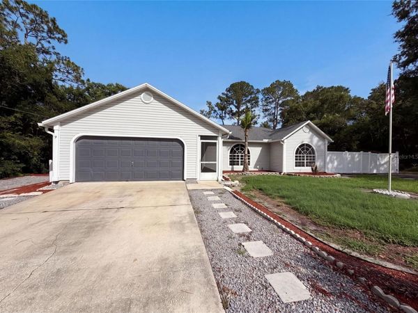 29 VALENCIA CIRCLE, DEBARY, FL 32713
