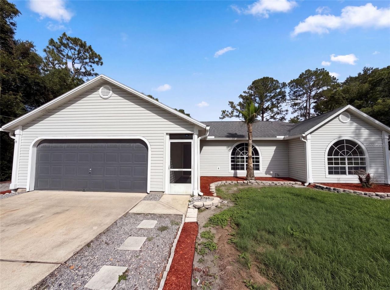 29 Valencia Circle , Debary, FL 32713 Photo