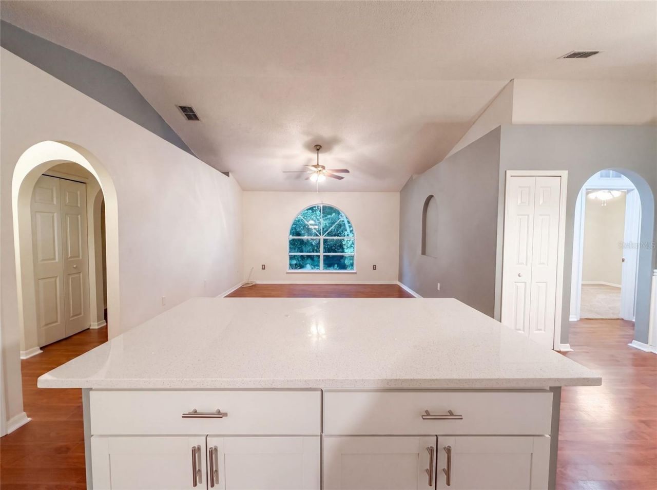 29 Valencia Circle , Debary, FL 32713 Photo