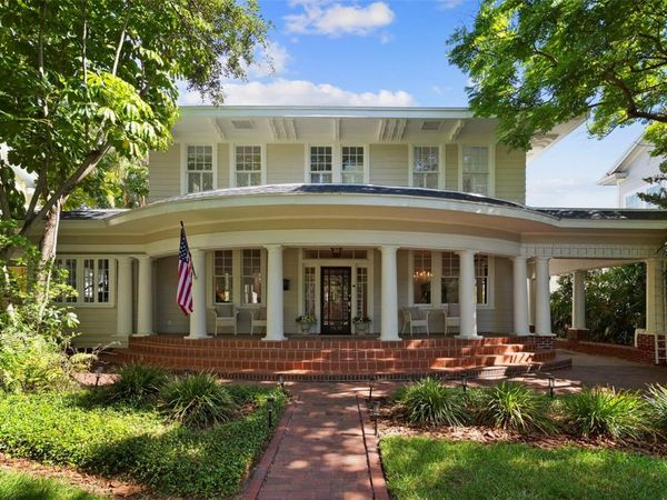 2630 W PROSPECT ROAD, TAMPA, FL 33629