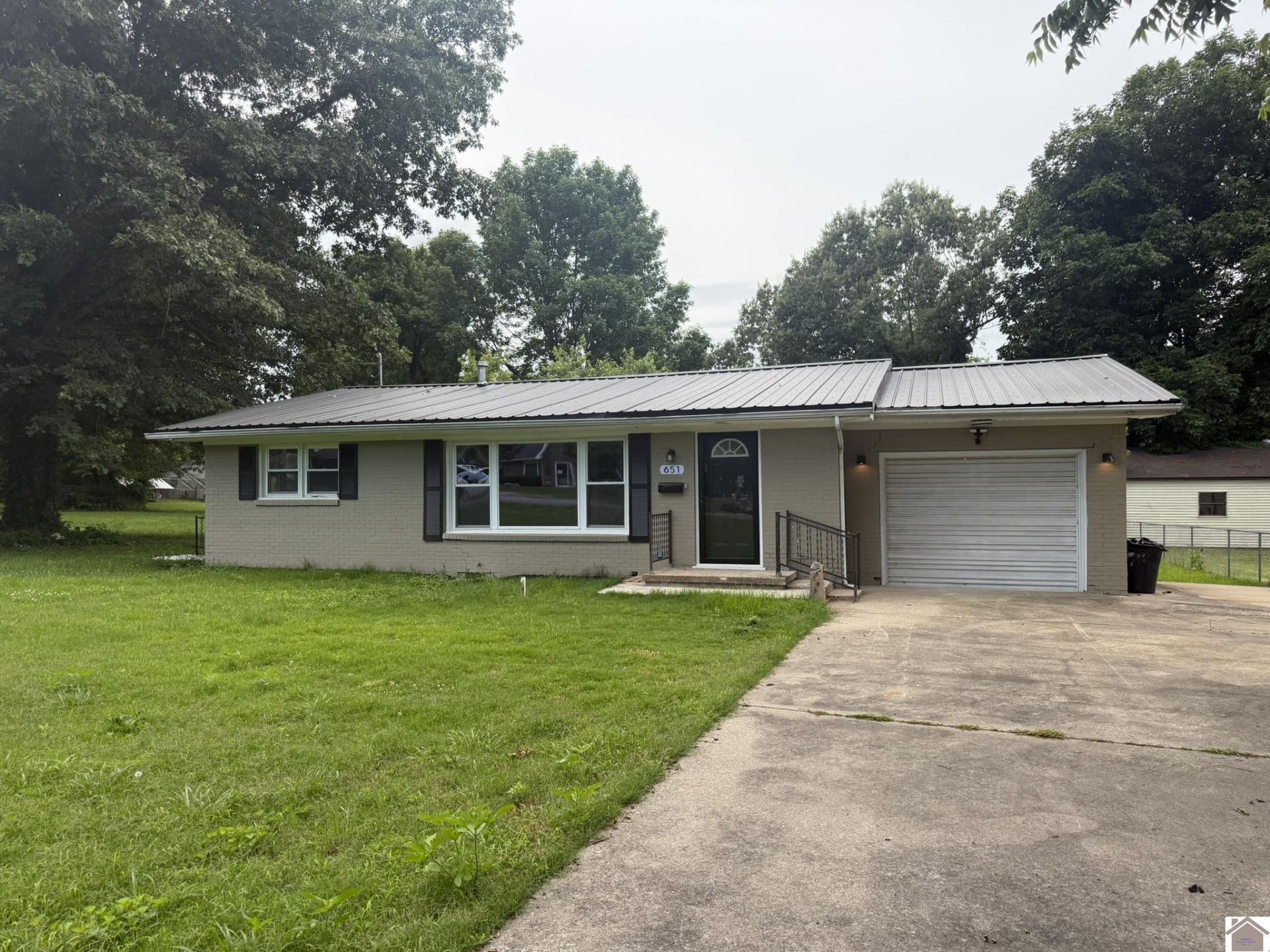 651 Olive Street, La Center, KY 42056
