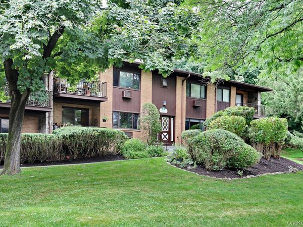6 W Lawrence Park Drive, Unit 2, Piermont, NY 10968