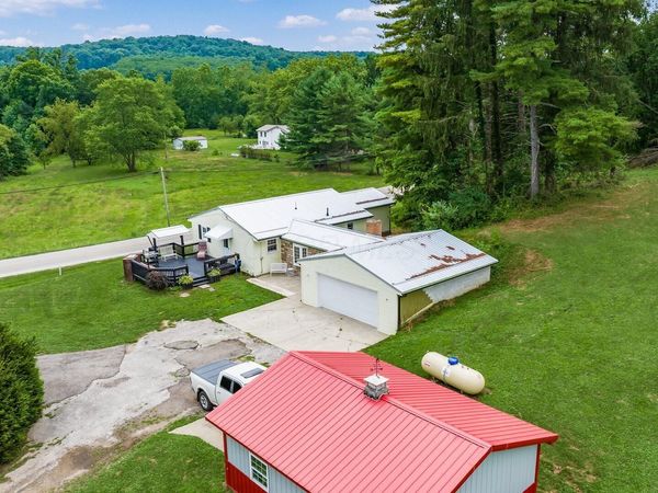 6333 Fallsburg Road NE, Newark, OH 43055