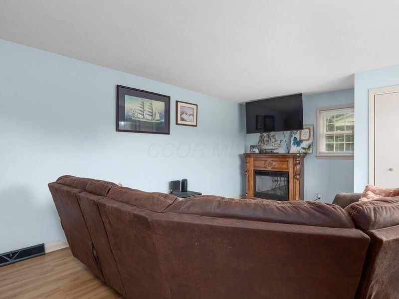 6333 Fallsburg Road NE, Newark, OH 43055 Photo 4