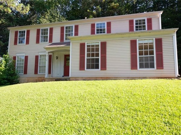2210 Laurel Mill Way , Roswell, GA 30076