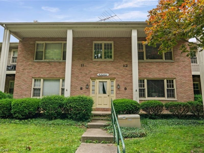 410 Lafayette Road, Unit 12, Medina, OH 44256 Photo 2