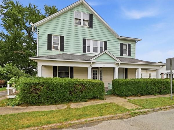 18 North St, West Middlesex, PA 16159