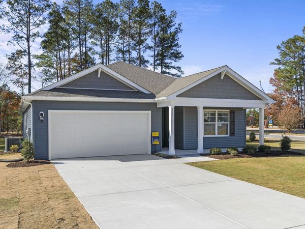 601 STONEWALL JACKSON BLVD, STAUNTON, VA 24401