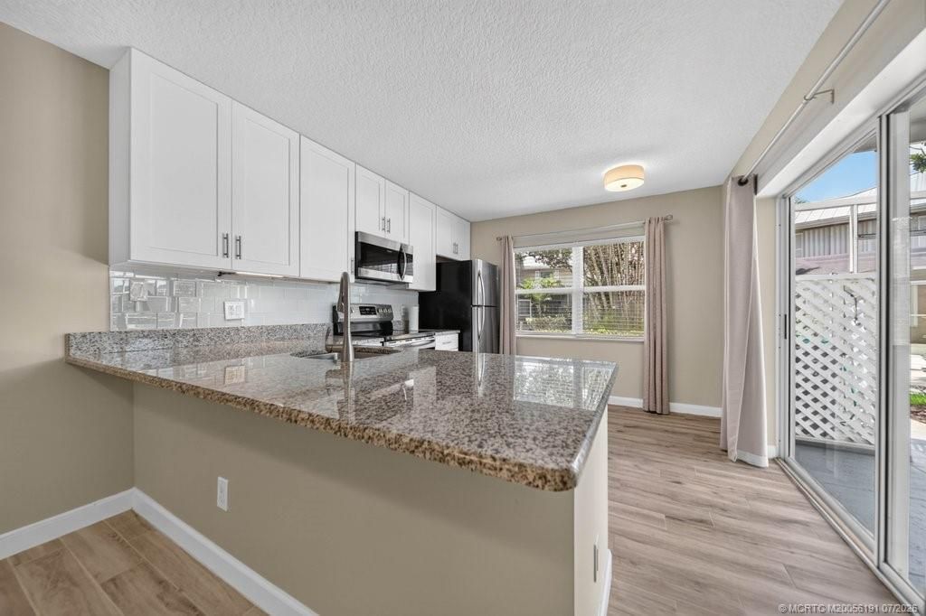 2848 SW Lakemont Place, Palm City, FL 34990 Photo