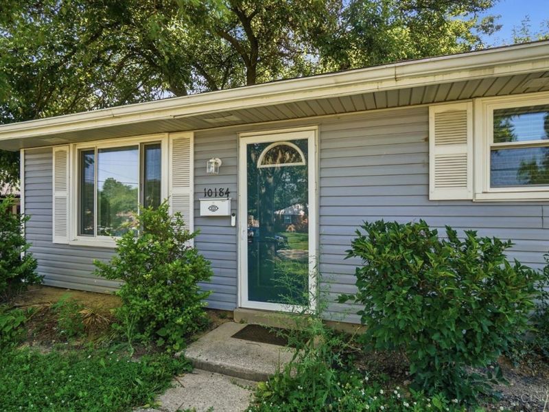 10184 Windswept Lane, Colerain Township, OH 45251 Photo 5