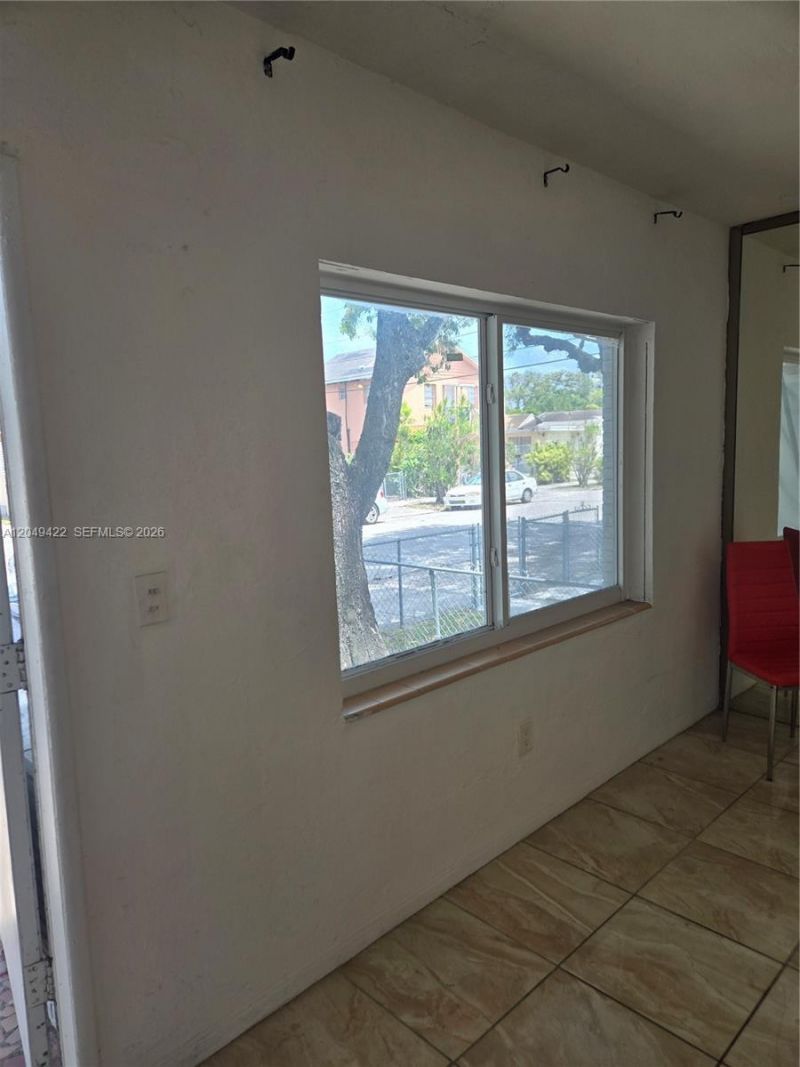 400 SW 21st Ave, Unit 3, Miami, FL 33135 Photo