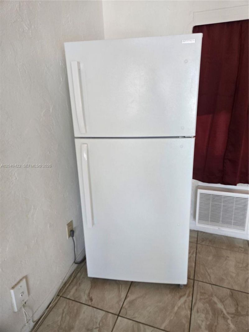 400 SW 21st Ave, Unit 3, Miami, FL 33135 Photo