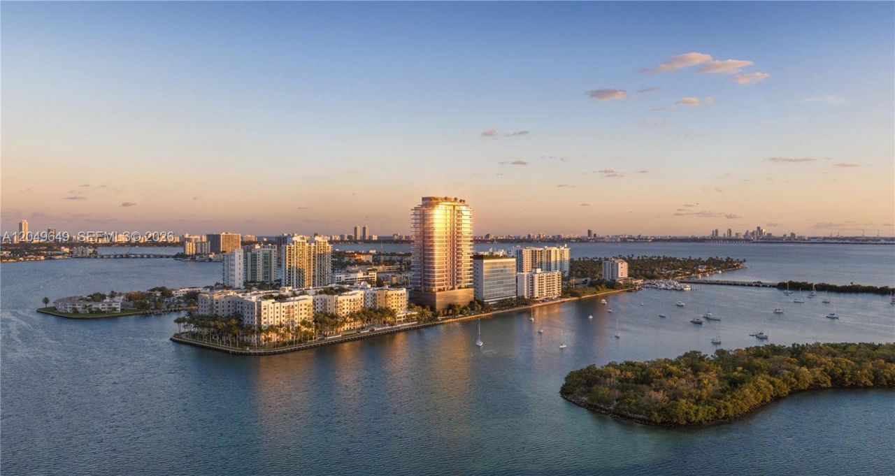 7940 West Drive , Unit 1501, Miami, FL 33141 Photo