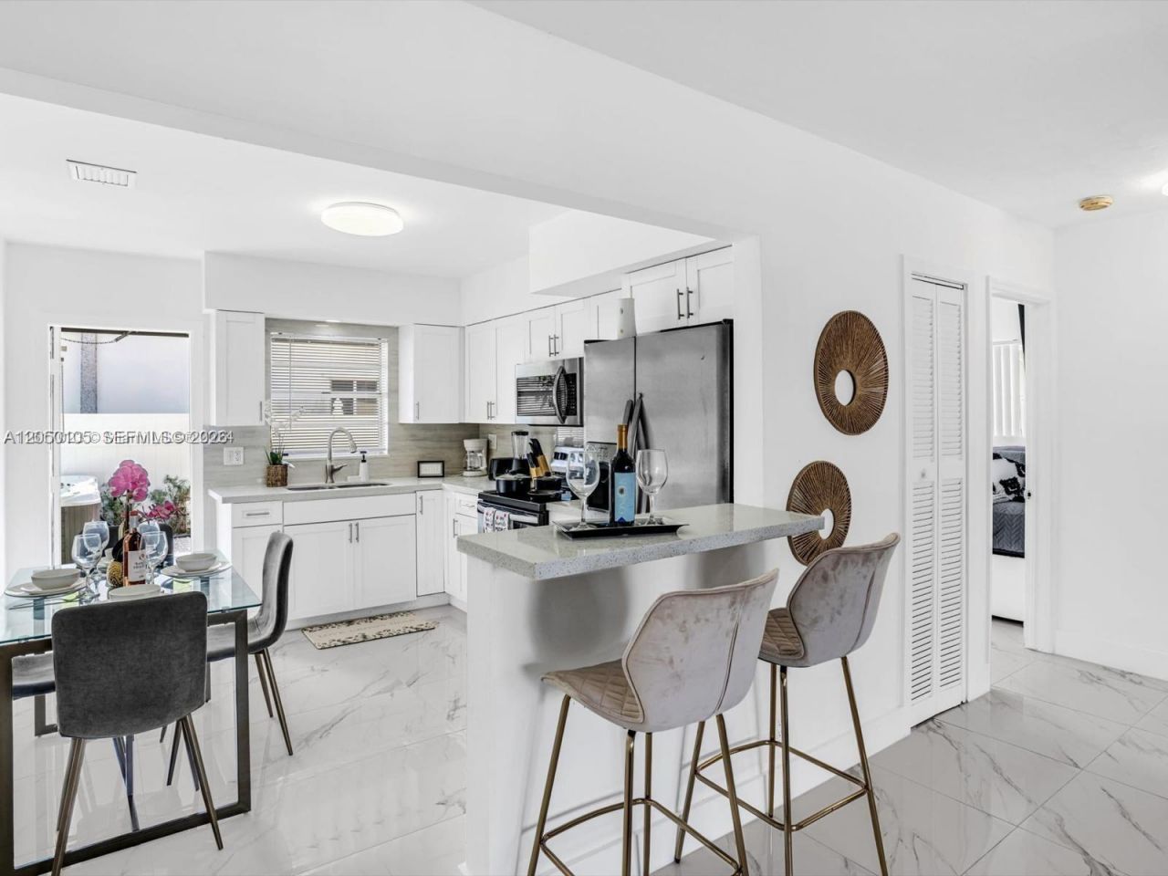 1092 SW 3rd St , Unit 1092, Hallandale Beach, FL 33009 Photo
