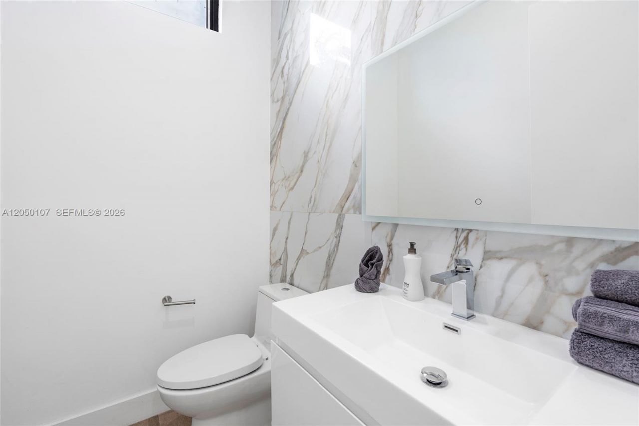 1276 NE 93rd St , Miami Shores, FL 33138 Photo
