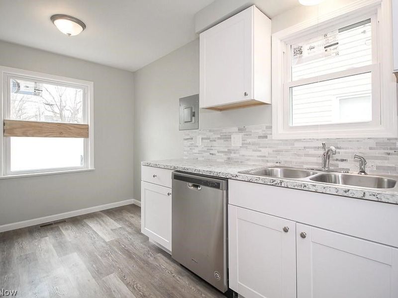 3905 E 189th Street, Cleveland, OH 44122 Photo 11