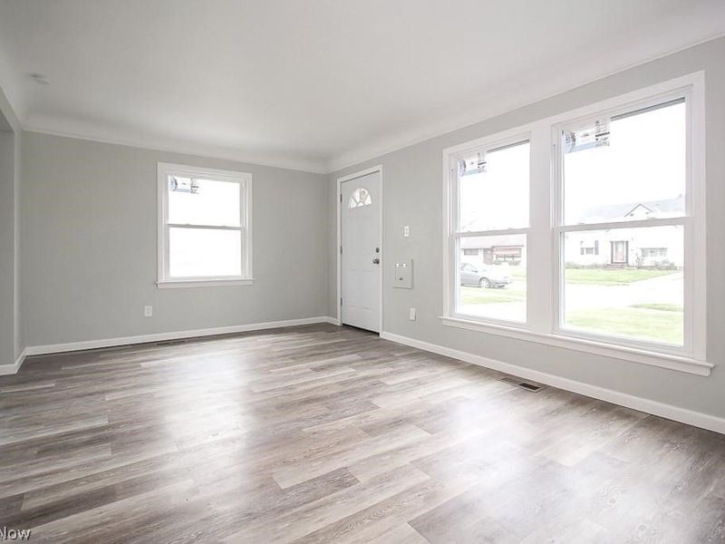 3905 E 189th Street, Cleveland, OH 44122 Photo 8