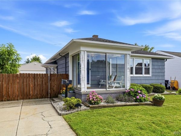 178 Waverly Avenue , Tonawanda, NY 14217