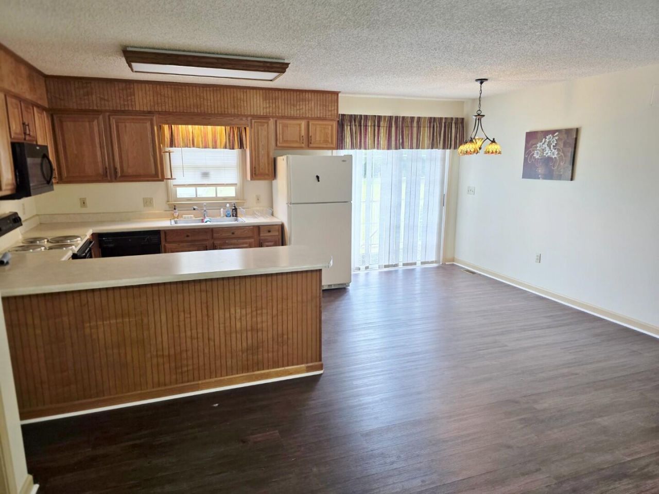 194 Brass Lantern Lane Photo 11