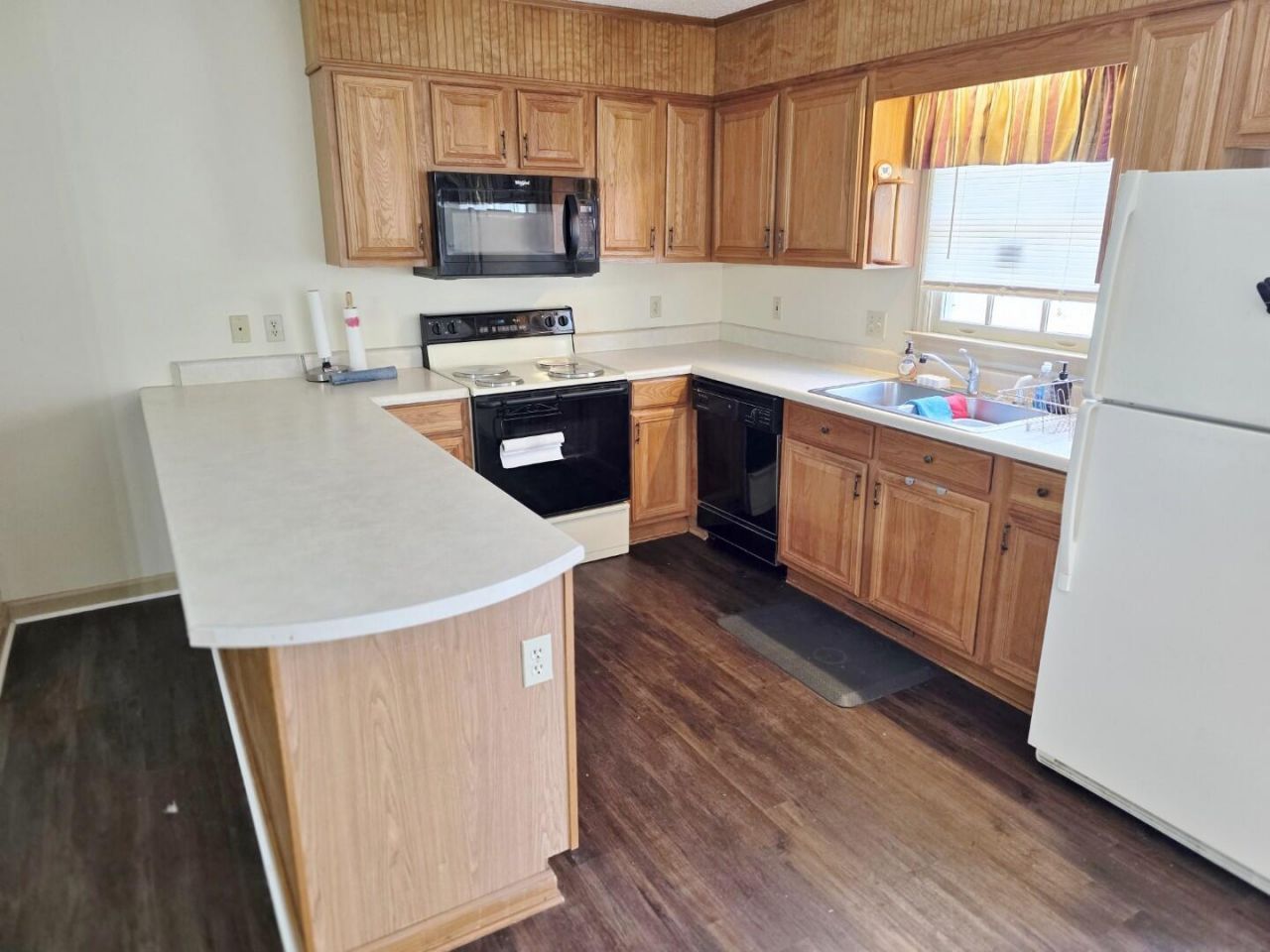 194 Brass Lantern Lane Photo 12