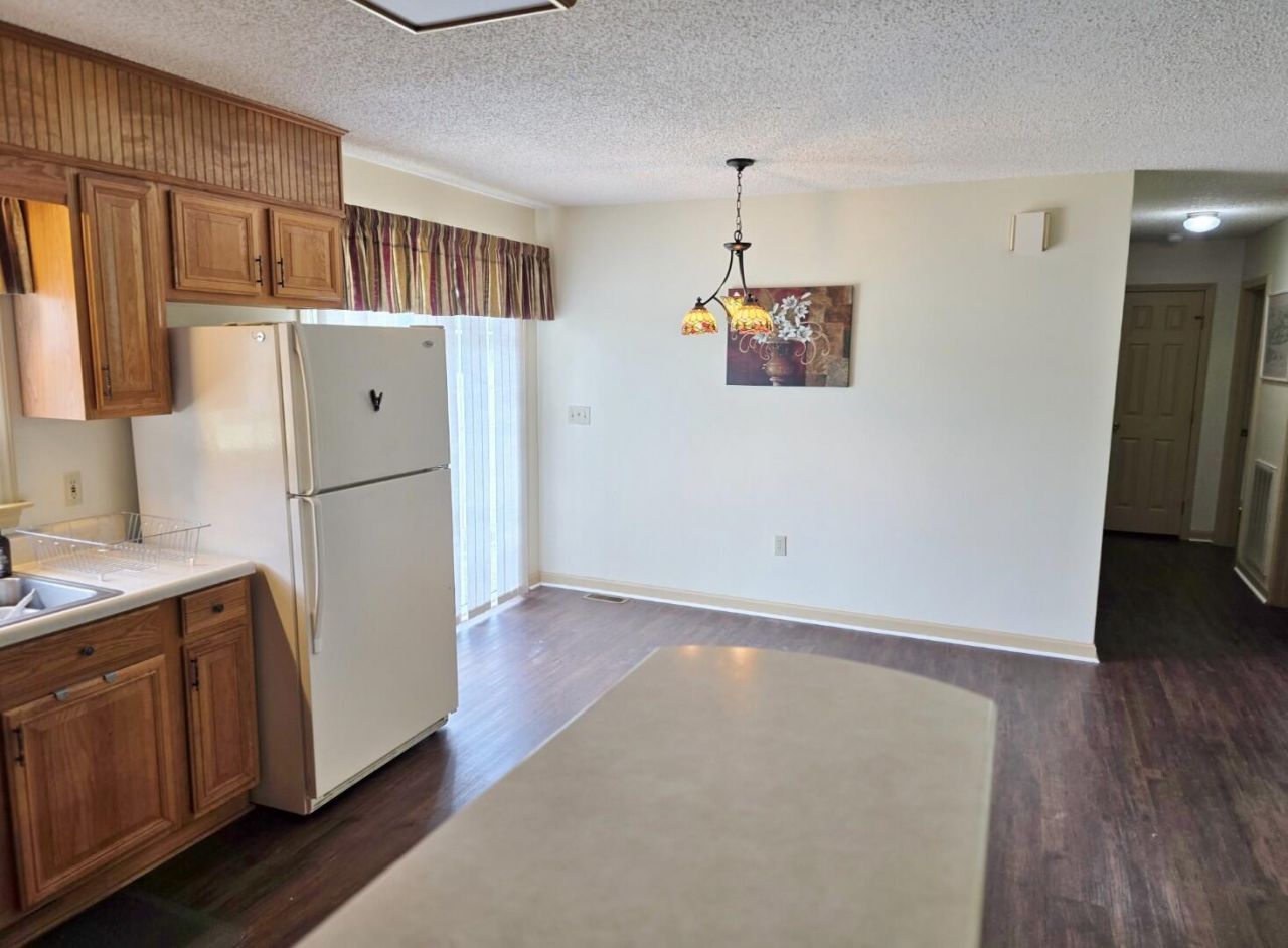 194 Brass Lantern Lane Photo 14