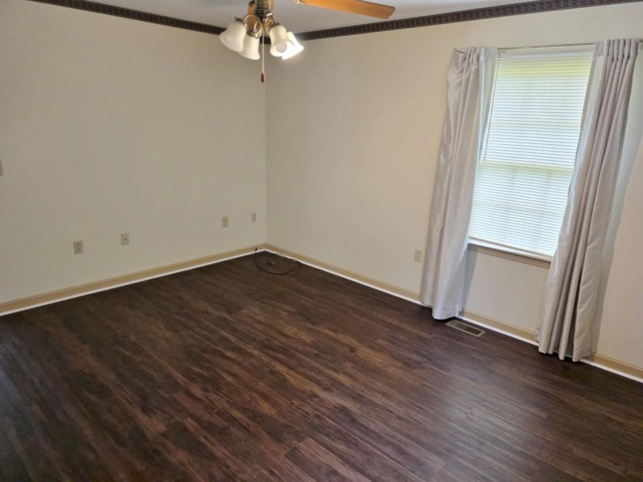 194 Brass Lantern Lane Photo 17