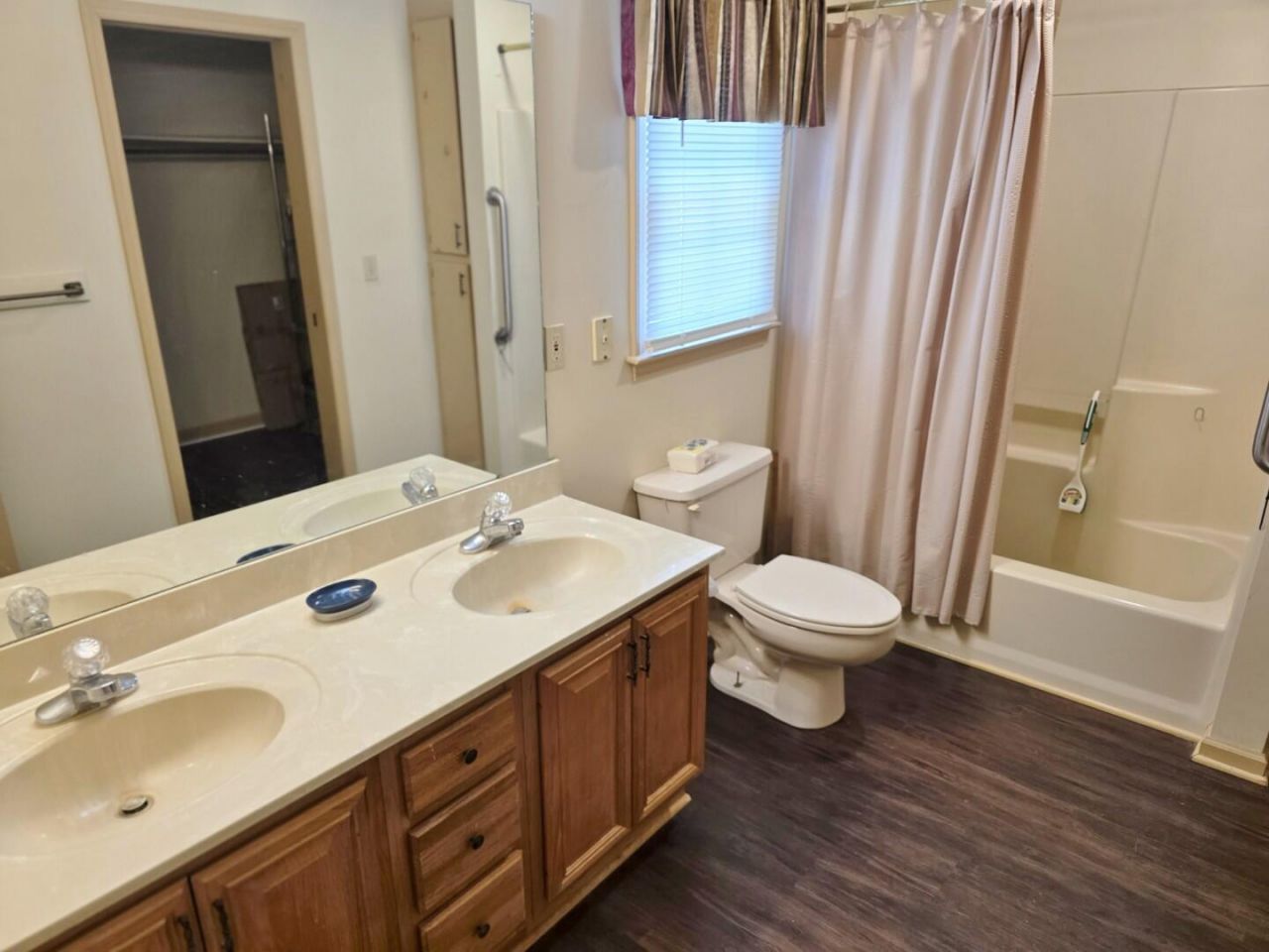 194 Brass Lantern Lane Photo 19