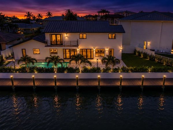 3711 NE 27th Avenue, Lighthouse Point, FL 33064