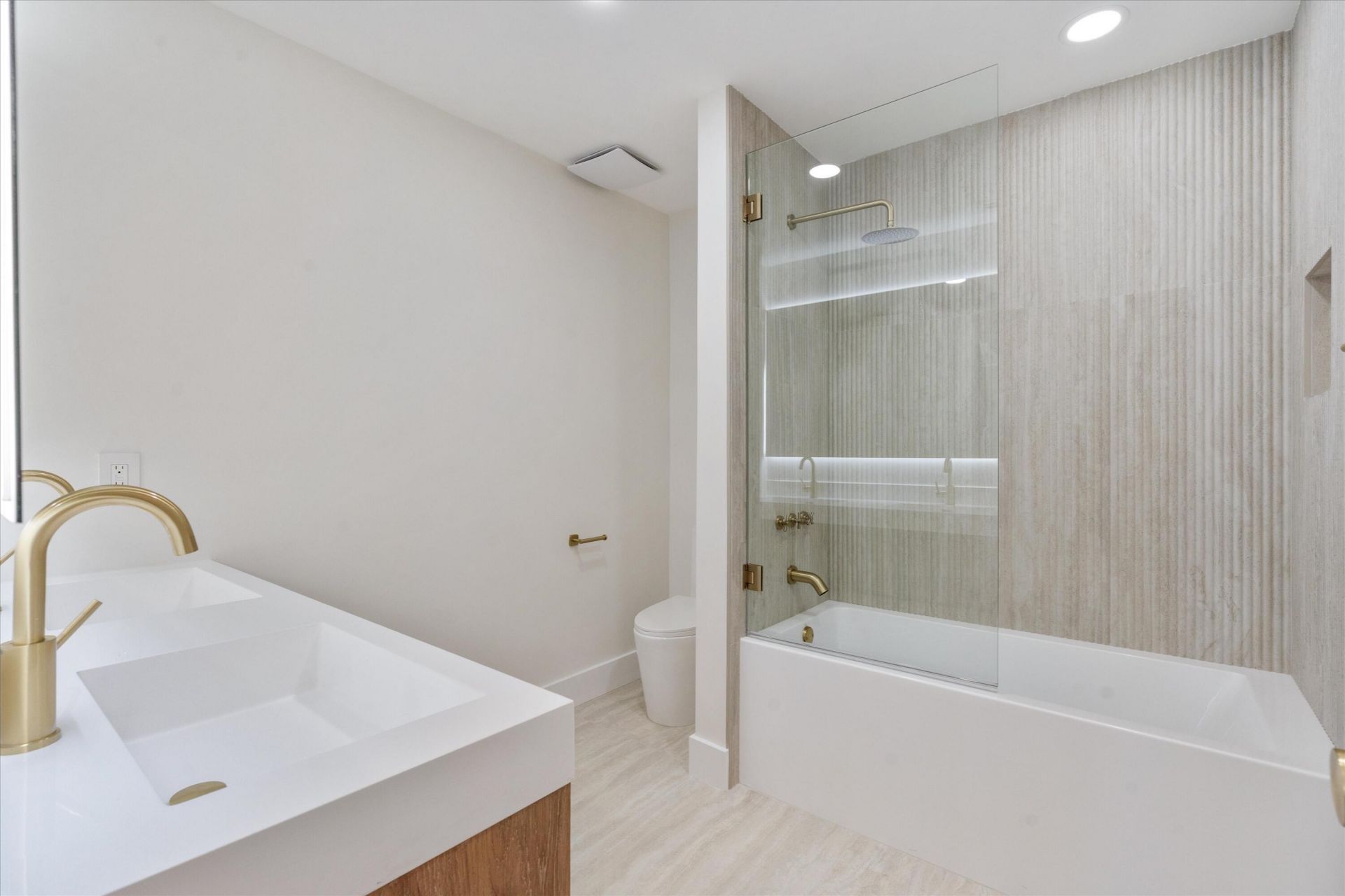3711 NE 27th Avenue, Lighthouse Point, FL 33064 Photo