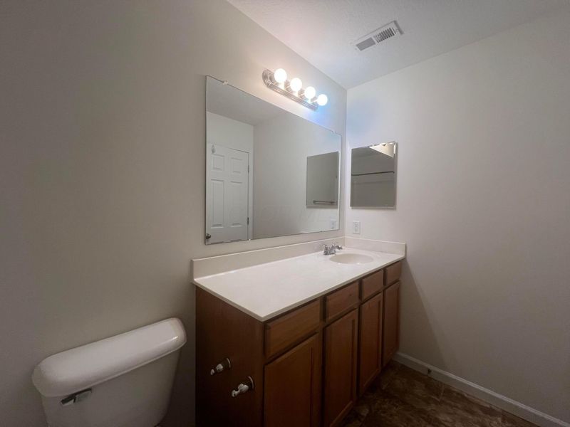 5477 Town Hill Drive, Canal Winchester, OH 43110 Photo 16