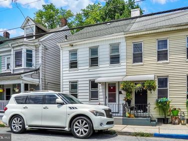 943 E KING STREET, YORK, PA 17403