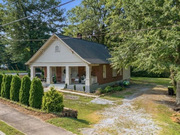 550 W Elm Street, Rockmart, GA 30153