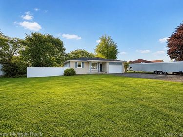5288 Torrey Road, Mundy Twp, MI 48507