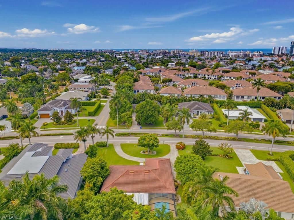667 Park Shore Dr , Naples, FL 34103 Photo