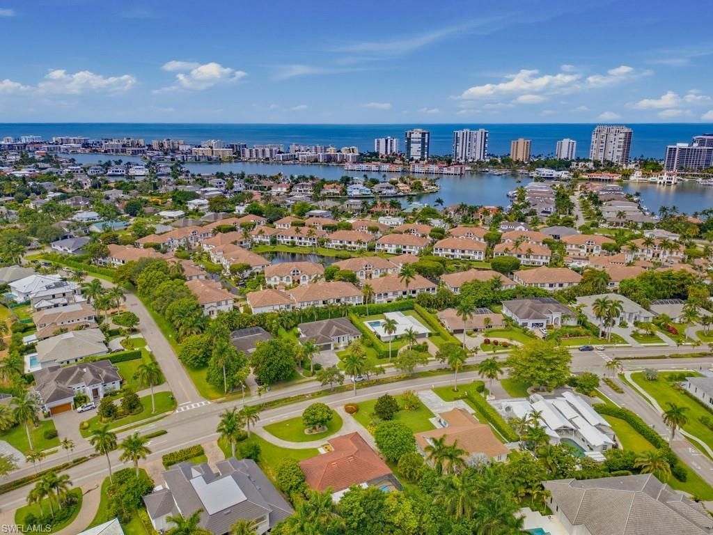 667 Park Shore Dr , Naples, FL 34103 Photo