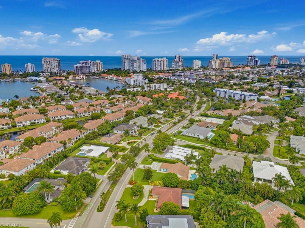 667 Park Shore Dr , Naples, FL 34103 Photo
