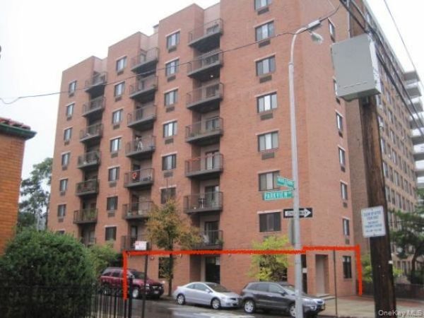 1600 Parkview Avenue , Unit 1C, Bronx, NY 10461